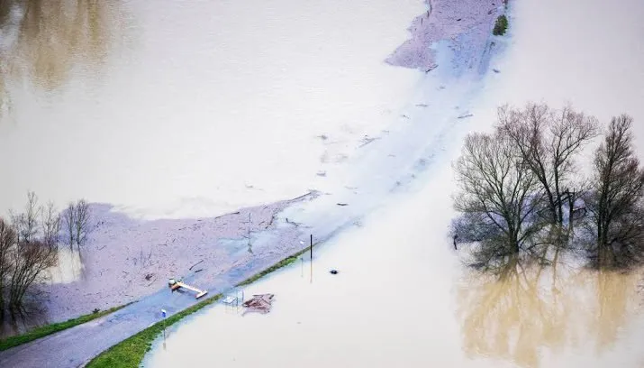 hoogwaterpiek bij lobith 1420 boven nap 715x408