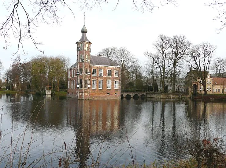 kasteel bouvigne p1080980 g lanting wikimedia cc by sa 30