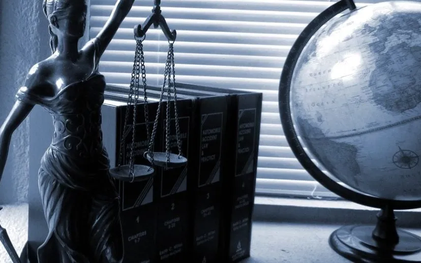 lady justice 2388500 960 720 915x518