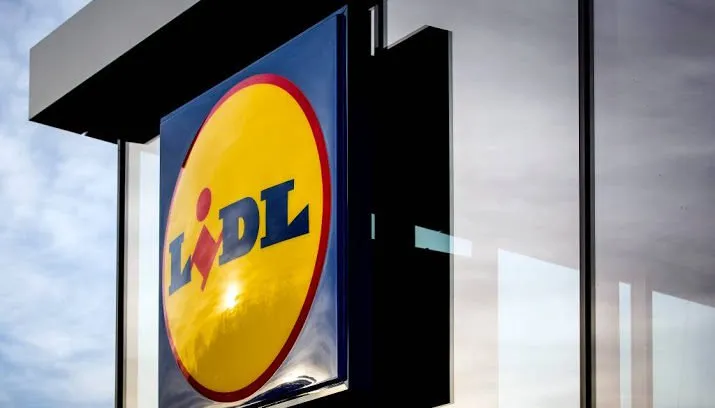 lidl roept koekjes terug vanwege plastic 715x408