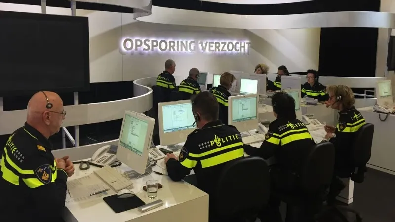 nieuw uniform tijdens ov belpanel verkleind1