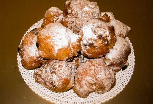 oliebollen cc by sa 30 teunie 600x408 600x408