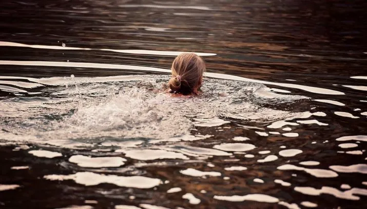 person 845365 960 720 715x408