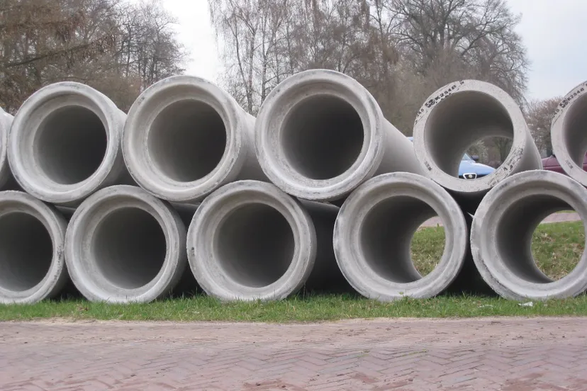 rioolbuizen van beton sewer concrete pipelines rasbak cc by sa 30