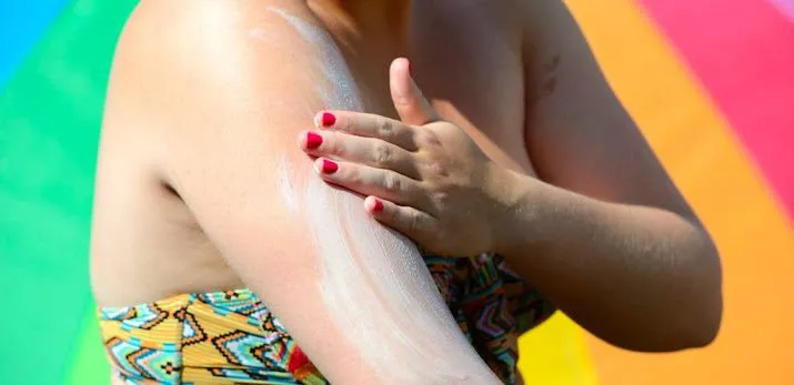 rivm waarschuwt voor zonkracht 715x347