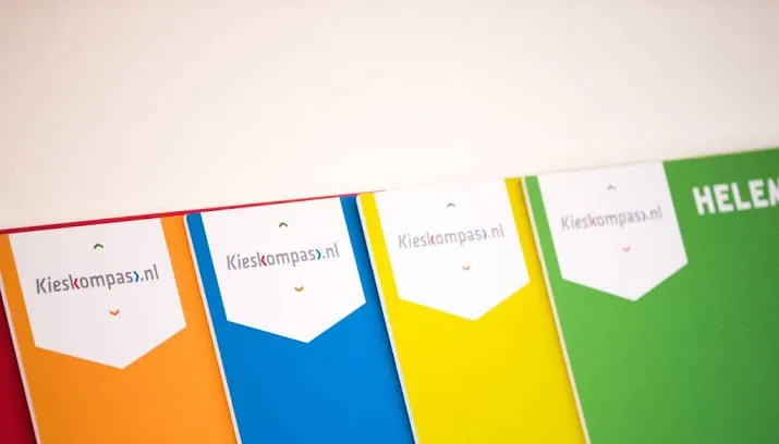 stemhulpen samen op een website 715x408