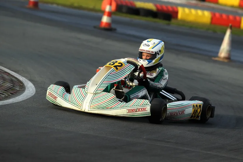 thijs stevens kent t indrukwekkend debuut bij rotax max junioren