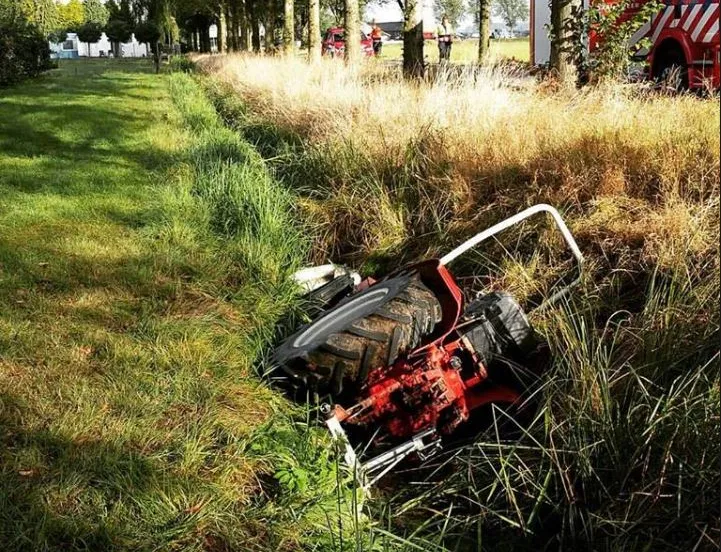 tractor sloot alphen