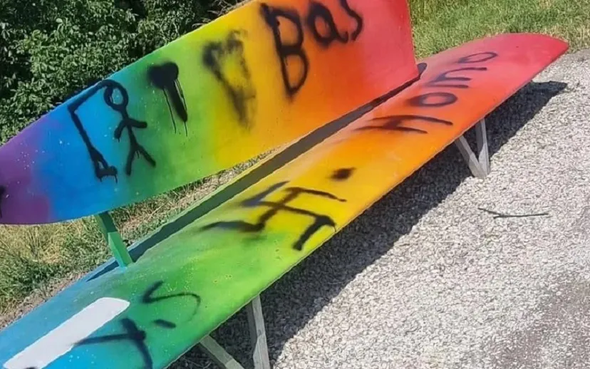 vandalisme regenboogbank