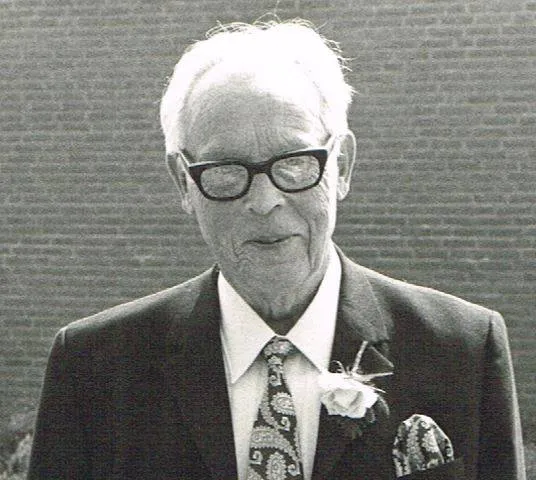 e60e0220 d909 4662 8870 ee357374d3ad