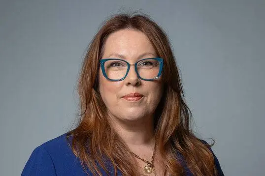 column-nadine-2.538x358