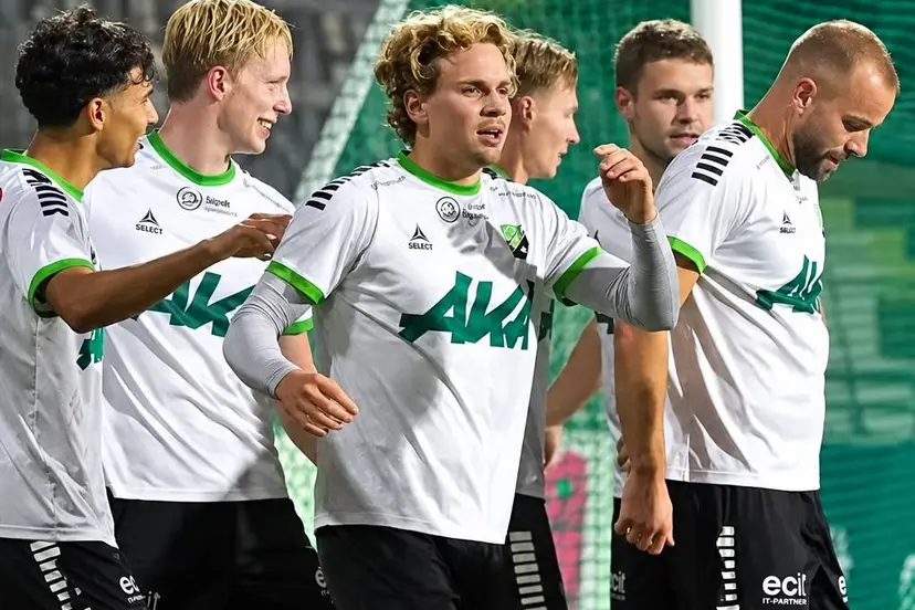 Skarpt fotballøyeblikk ved målet