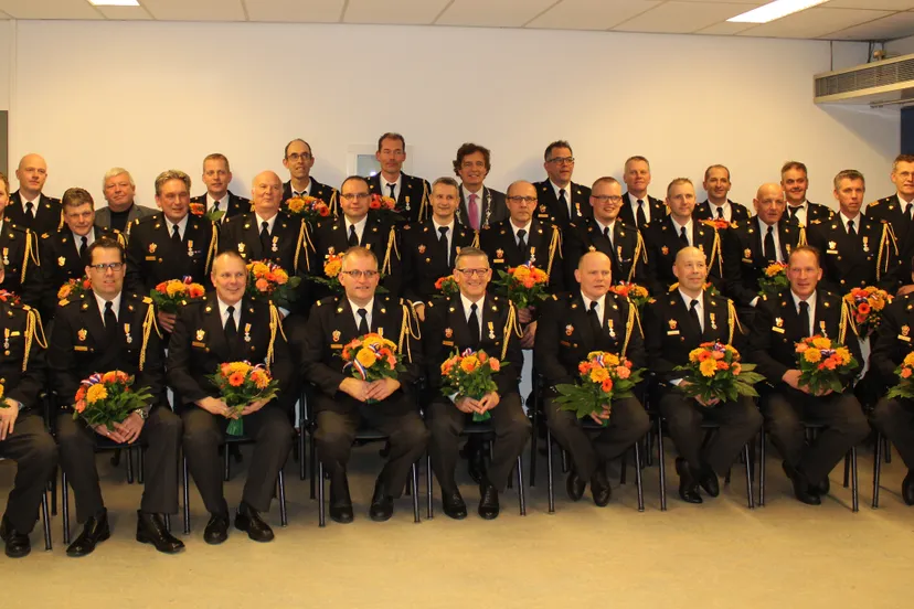 brandweer ede lintjes regen 30 foto chris ouboter