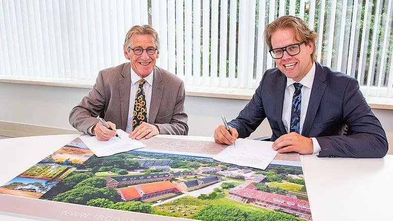 csm ondertekening nieuwe eigenaar gebouw 8 op kazerneterreinen bpd en peter de pater e50f2f4a79