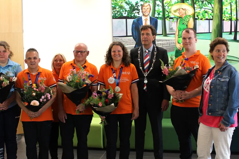 ontvangst gemeentehuis ede