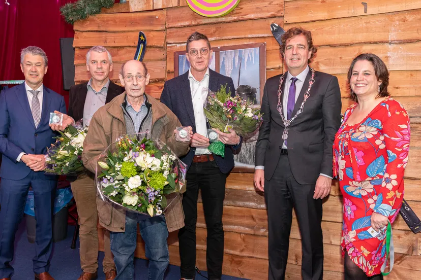 pb135 friends on ice 2