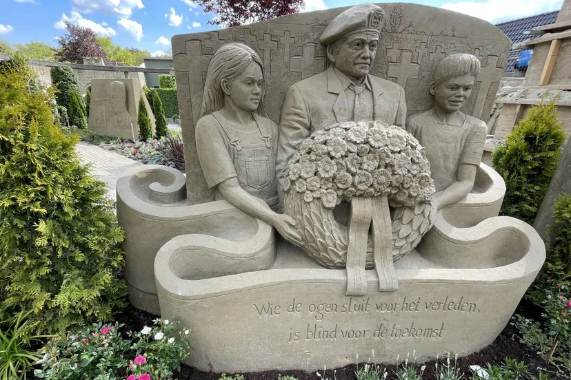 zandsculpturen herdenken scaled 1