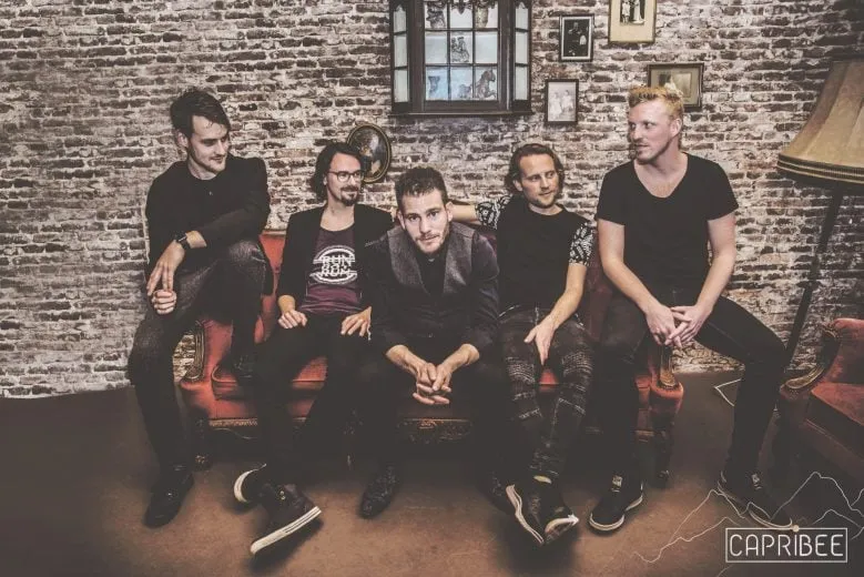 01 tim akkerman foto melissa scharroo capribee 779x520