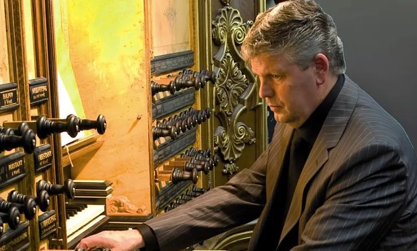 1010401 260659260765178 135397172 n