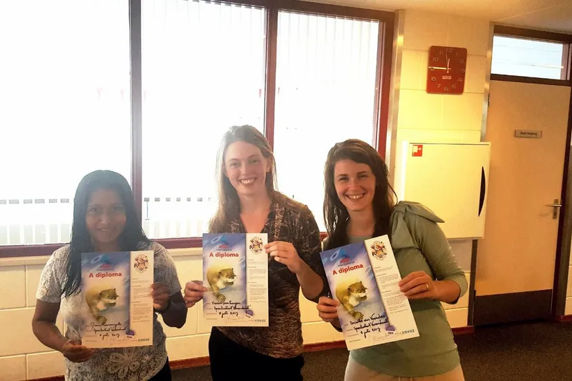 2017 07 3 zwemvrouwen diploma 1a