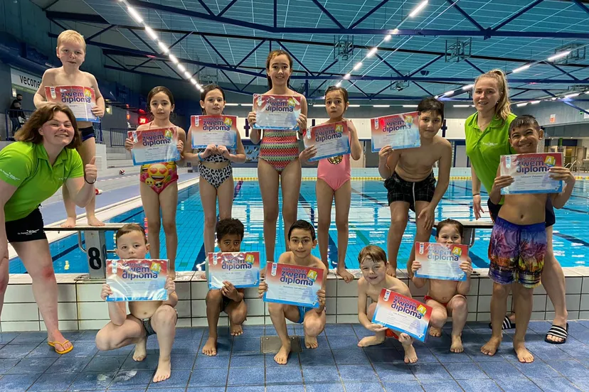 210410pb trotsopzwemdiplomanalangelockdown