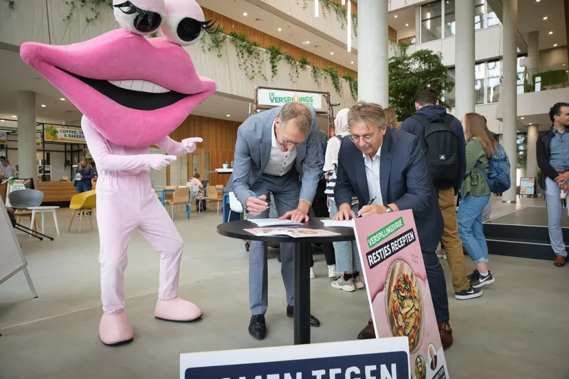 4427 8475b0d7a63b1e55a9008000e3cce010