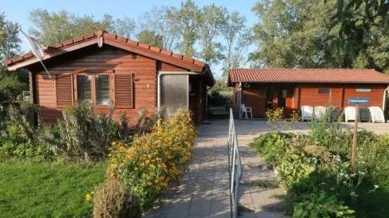 ade16de7 1812 42ad a48b d51413a0a1fd