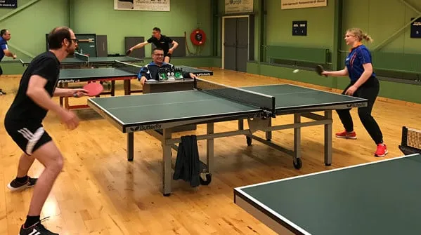 bedrijfstafeltennisbit