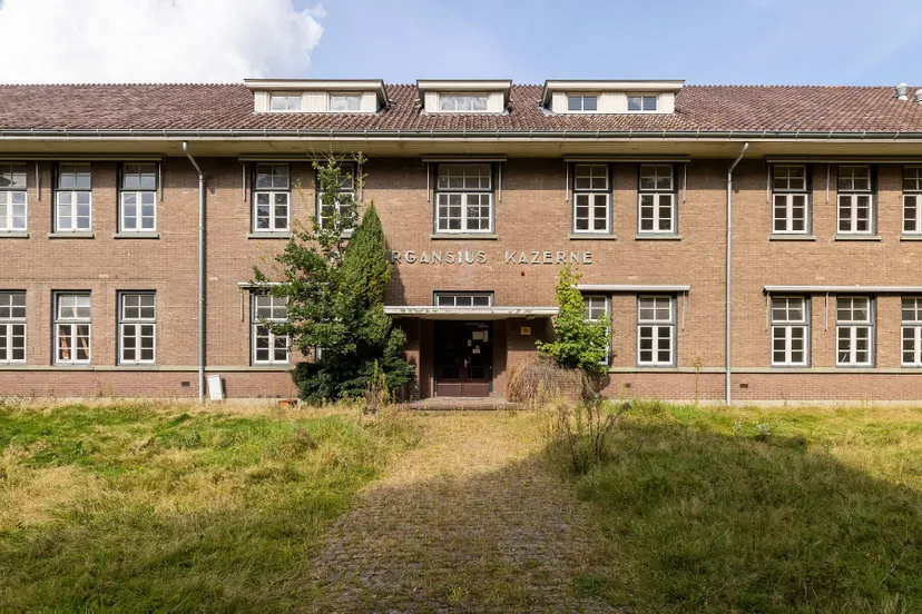 berganiuskazerne ede 2