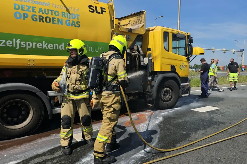 brandende vuilniswagen