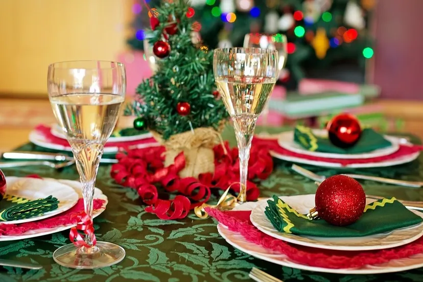 christmas table 1909797 1280