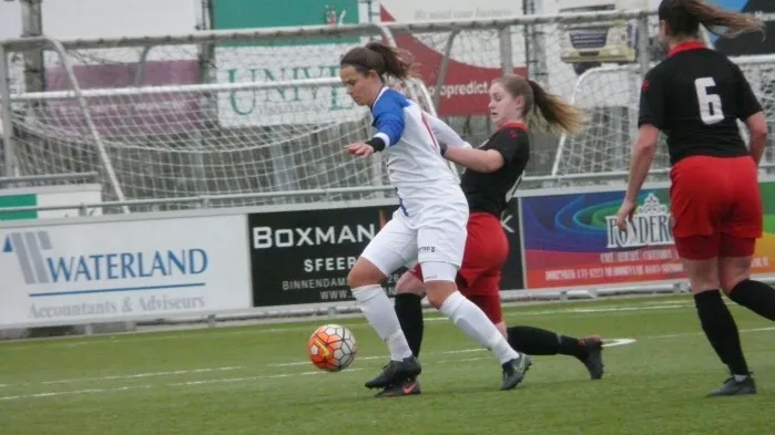 daphne van kruistum scoorde 4 doelpunten foto dts ede