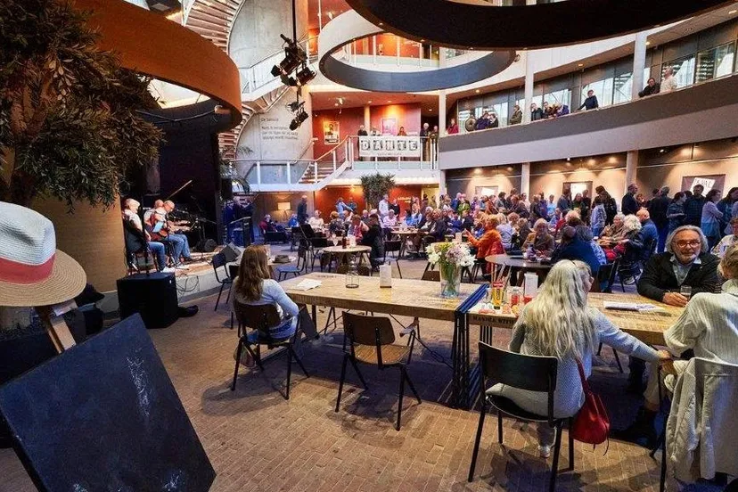 foto cultureel cafe dante