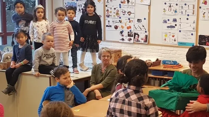 het pakket wordt gegeven foto zuiderpoort