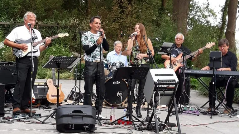 mr deighton 1024x768