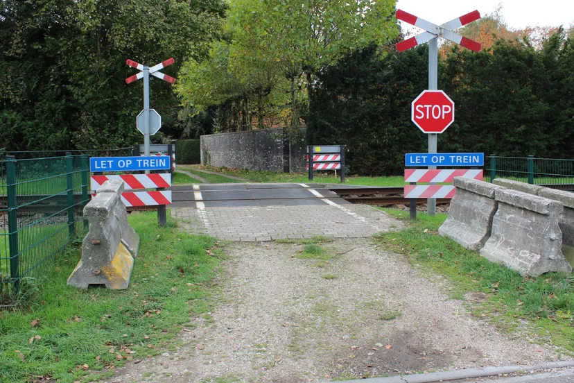 overweg lunteren