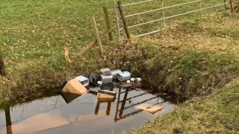 sloot slagsteeg bennekom wijkagent