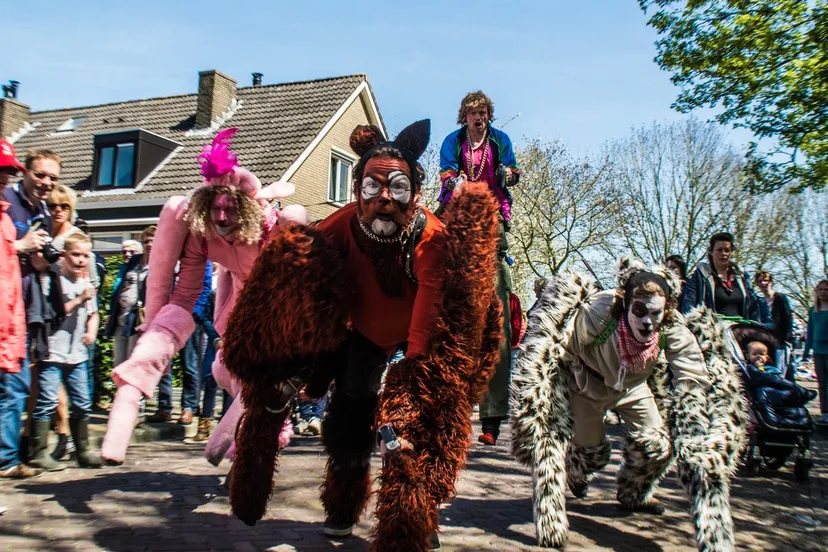 who let the dogs out