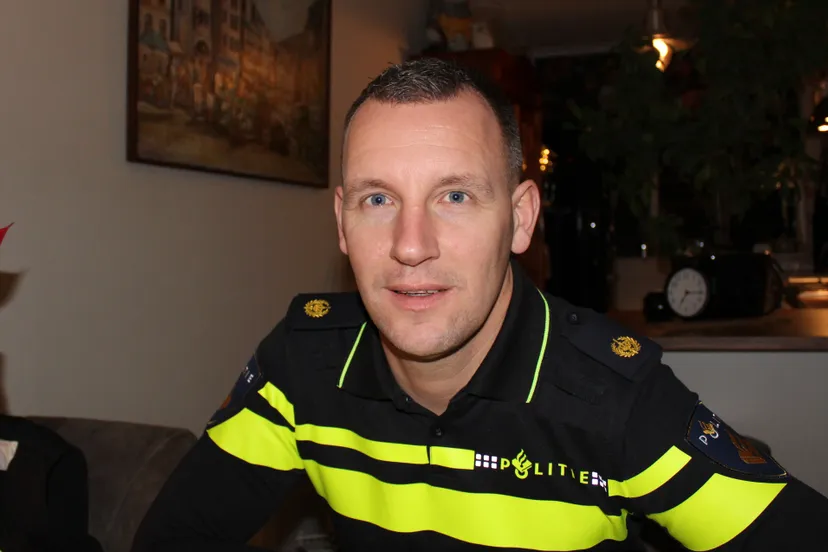 wijkagent lunteren bart bosman foto chris ouboter