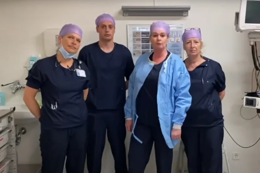 zorgmedewerkers verenigd