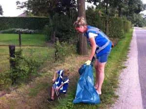 zwerfafvalbrigade wekerom 1 2 300x224