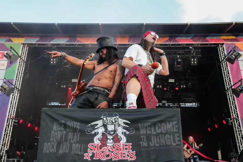 slash n roses 29