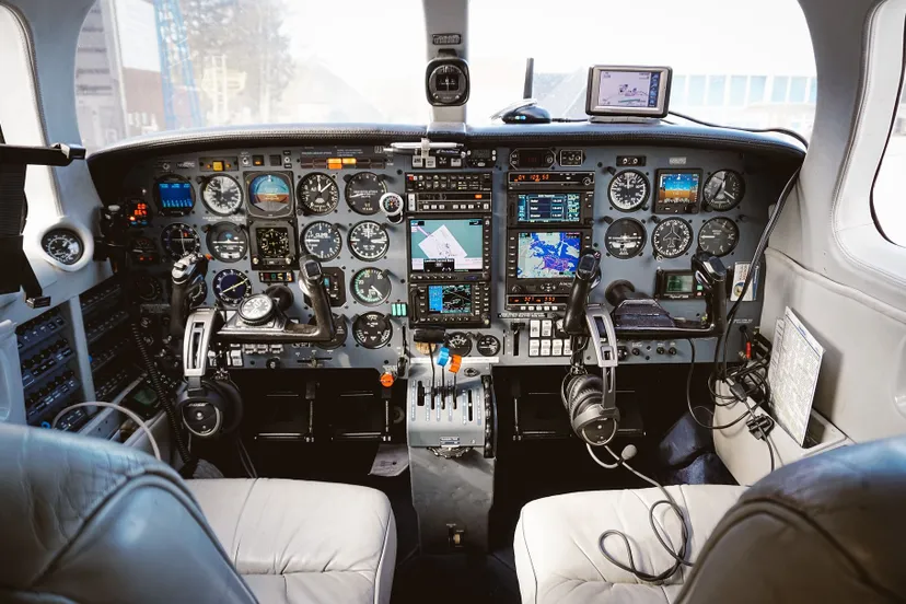 cockpit pixabay