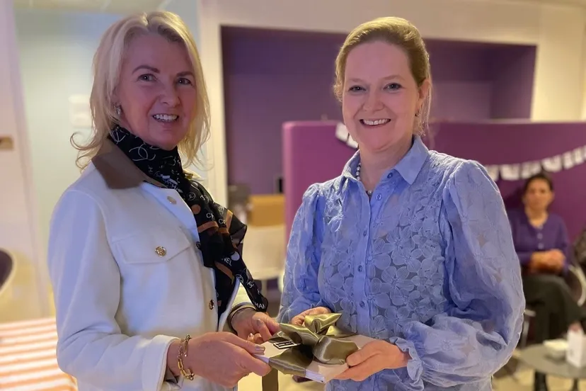 2024 12 10 overhandiging oncologiedagboek 1