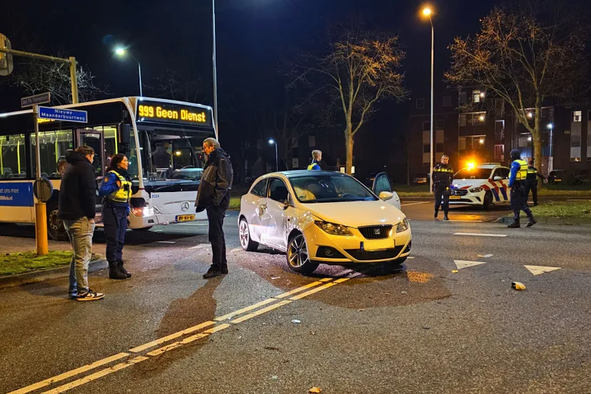 ongeval lijnbus auto