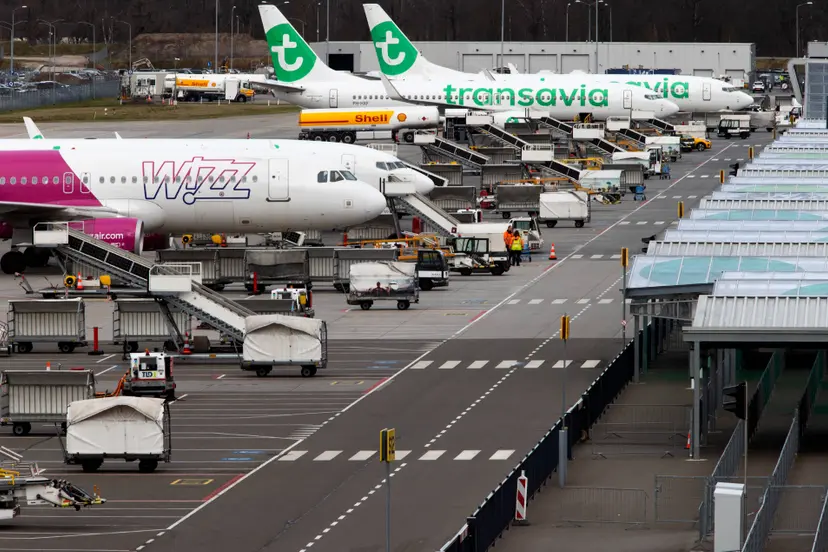 240213 1712 platform Eindhoven airport