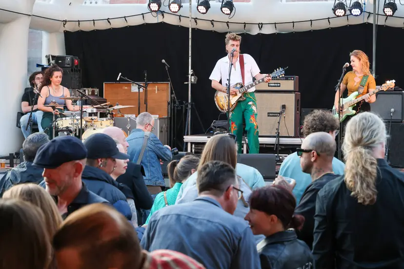 250816 5118 DCI Blue Square festival is een bluesfestival Woody  the Nine Wive