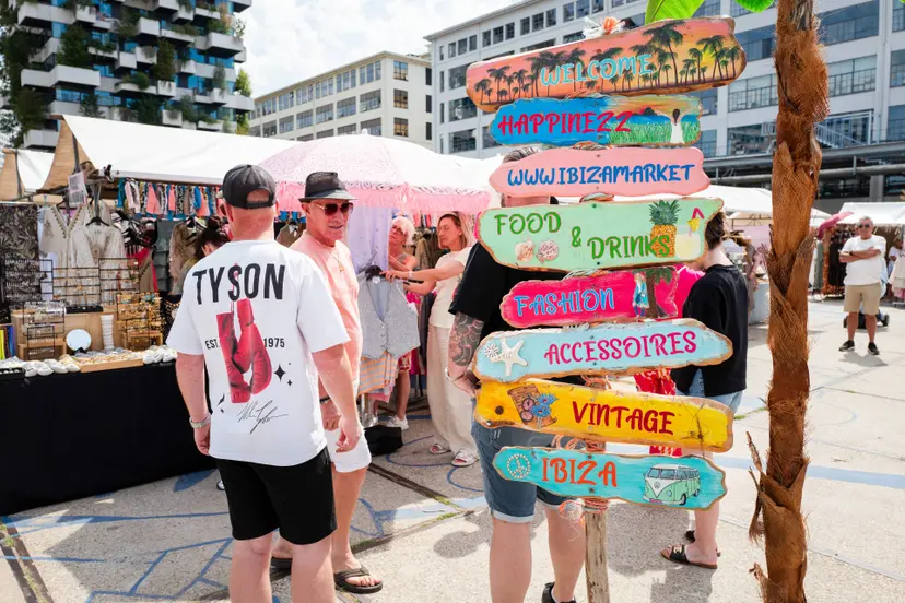 260802 3597 Ibiza Market