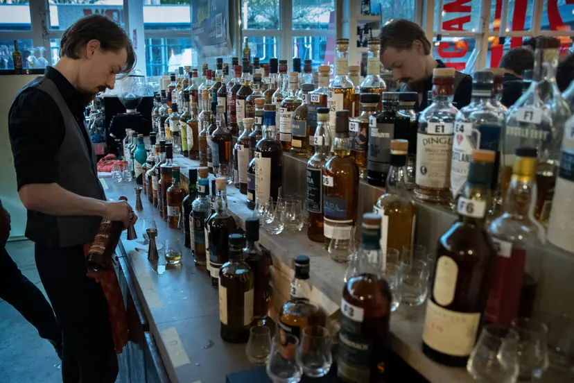 230429 0126 De Whiskybar