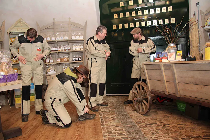 14en molenaarskleding2